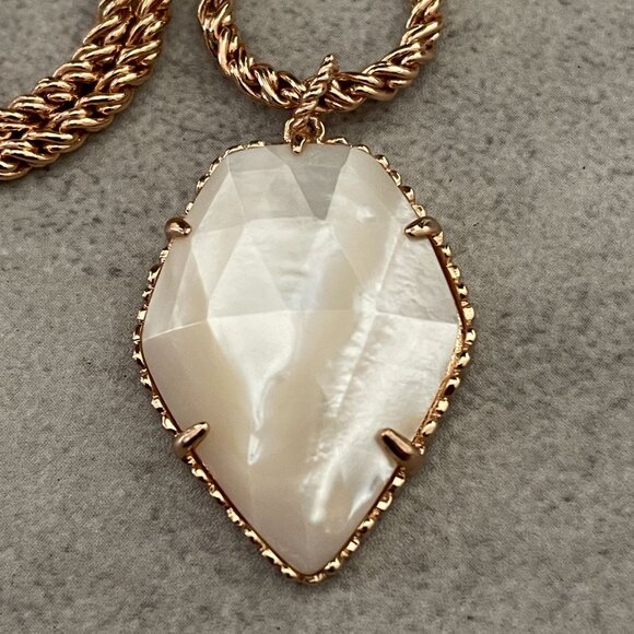 Kendra Scott Corla Mother of Pearl Rose Gold Plated Pendant Necklace Retired 32" - Picture 3 of 5